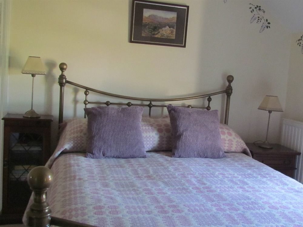 Celyn Villa Bed And Breakfast Holywell  Exterior foto