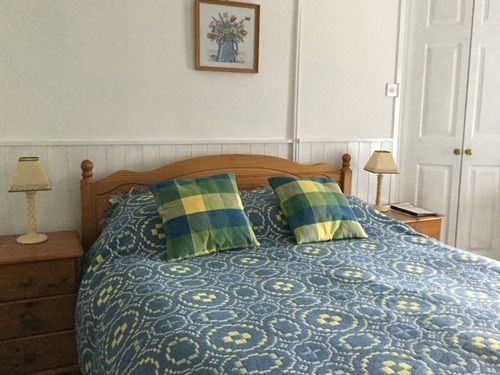 Celyn Villa Bed And Breakfast Holywell  Exterior foto